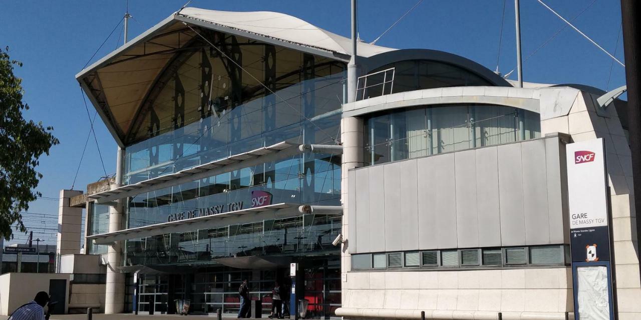 Les Cles Du Bonheur By Beds4Wanderlust, 47M2 Avec Terrasse Privative & Parking-Rer B Tgv 10Min-Orly 20Min Leilighet Massy  Eksteriør bilde